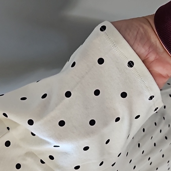 Croft & Barrow The Classic Tee Cream and Black Polka Dot Tee NWOT - Picture 7 of 12